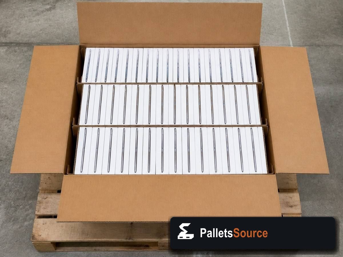 Smartphone Pallets — Warehouse / shipping context